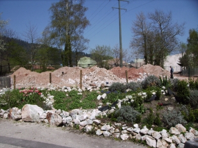 Mineralienhalde Grube Clara im April 2010