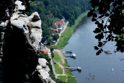 Fähranleger an der Elbe.